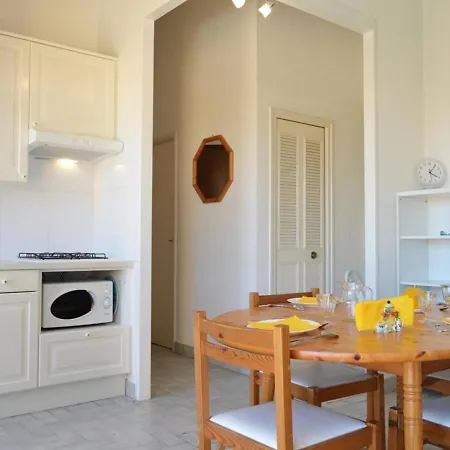 Appt 3 Pieces A 20m De La Plage, Cap D'agde - Fr-1-249-85 * آجد