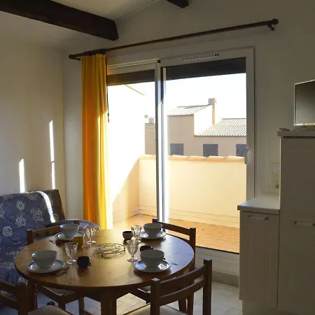 Appt 3 Pieces A 20m De La Plage, Cap D'agde - Fr-1-249-85 *