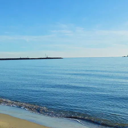 Apartment Appt 3 Pieces A 20m De La Plage, Cap D'agde - Fr-1-249-85 *